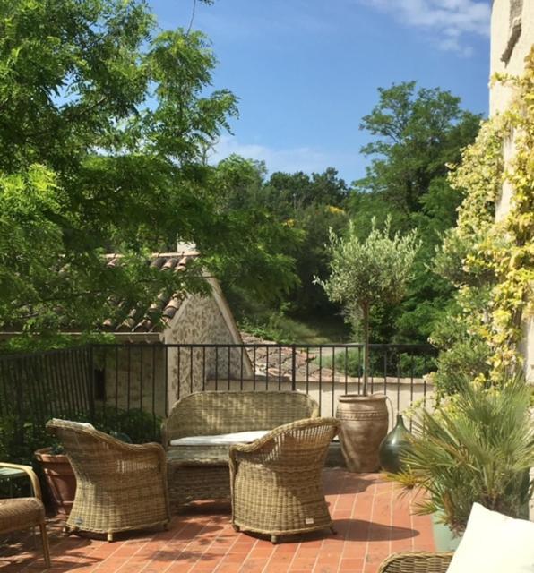 Domaine Le Bois Des Dames Acomodação com café da manhã Chantemerle-lès-Grignan Exterior foto